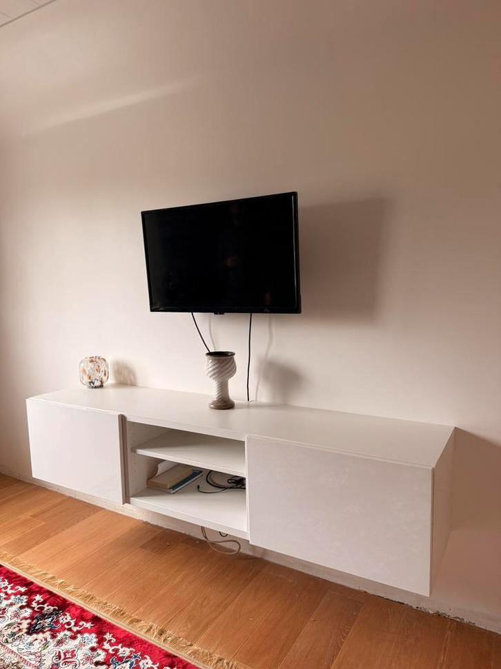 BESTA IKEA witte tv-meubel/onderkast met laden, Huis en Inrichting, Kasten |Televisiemeubels, Zo goed als nieuw, Ophalen