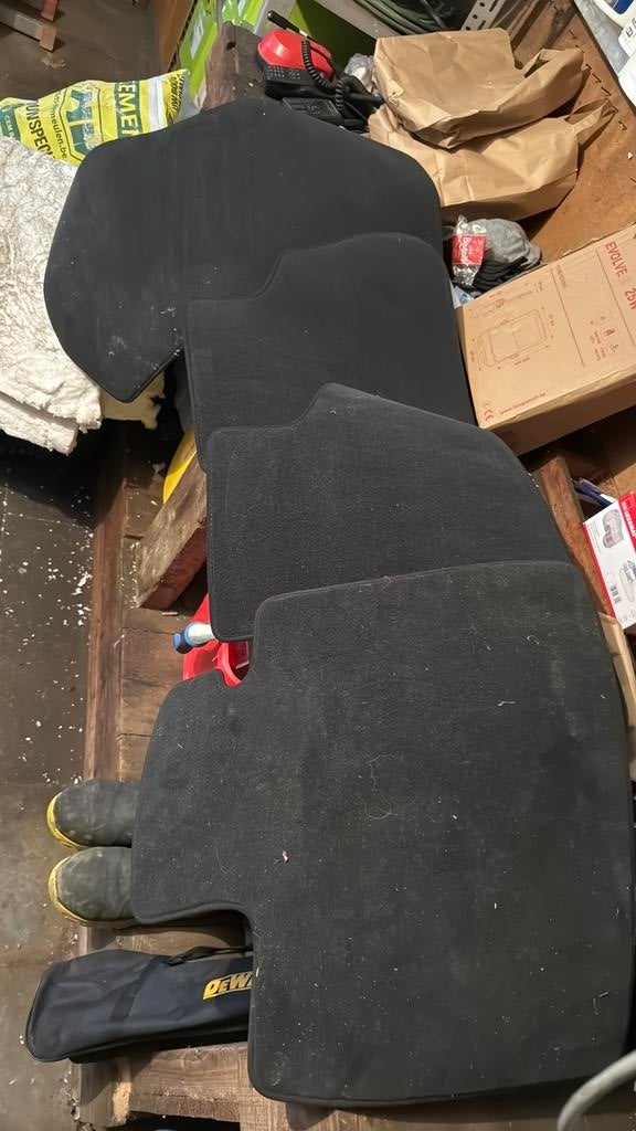 Originele vloermatten X5, Autos : Divers, Tapis de voiture, Enlèvement