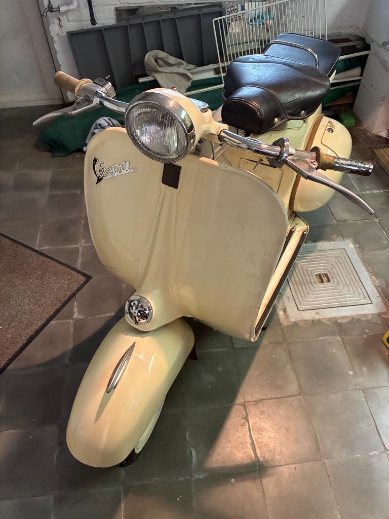 Vespa Studio 1957, Vélos & Vélomoteurs, Scooters | Vespa, Utilisé, Autres modèles, Deux-temps, Enlèvement