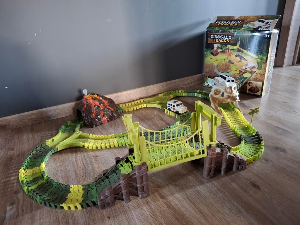 Dinosaur tracks met accesoires-zo goed als nieuw, Ophalen of Verzenden