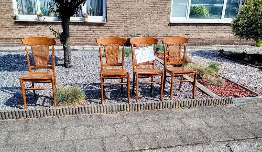 4 stoelen in uitstekende staat, Huis en Inrichting, Ophalen