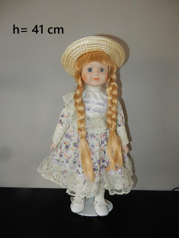 nr.74 - Porseleinen pop - F, Enlèvement, Poupée