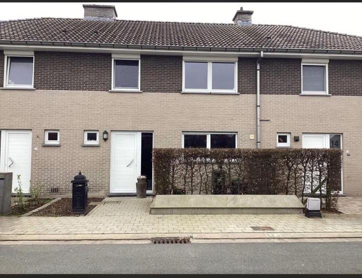 MAISON ÉCONOME EN ÉNERGIE À VENDRE SITUÉE À HEULE, Immo, Maisons à vendre, Province de Flandre-Occidentale, 200 à 500 m², Maison 2 façades