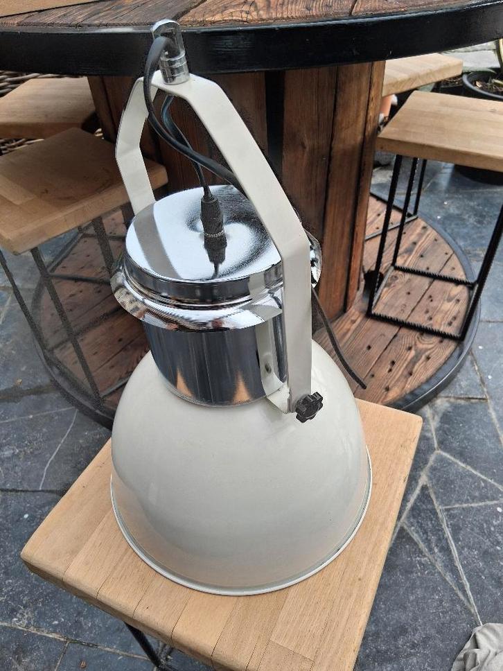 Lampadaire industrielle suspendue, Maison & Meubles, Lampes | Lampadaires, Utilisé, Moins de 100 cm, Métal, Enlèvement