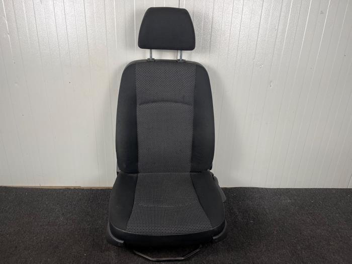 Siège gauche d'un Mercedes Vito, Autos : Pièces & Accessoires, Habitacle & Garnissage, Mercedes-Benz, Utilisé, 3 mois de garantie