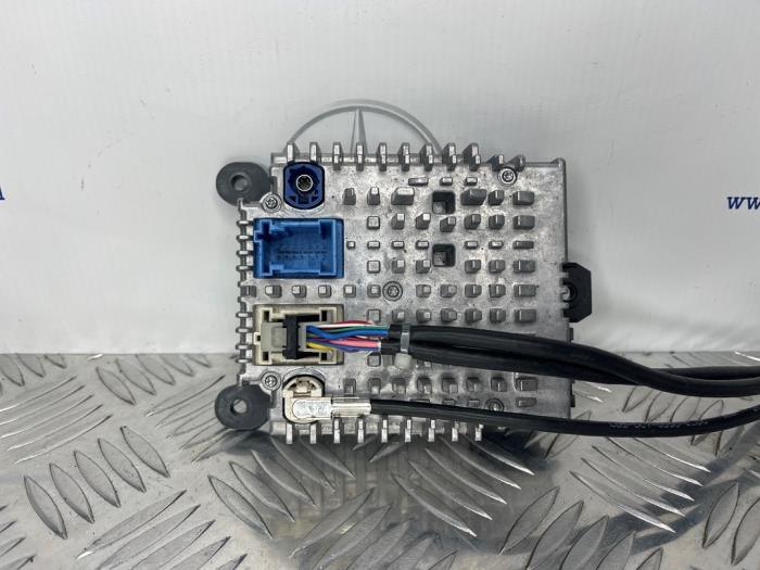 Multimedia aansluiting van een Mercedes C-Klasse, Auto-onderdelen, Elektronica en Kabels, Mercedes-Benz, Gebruikt, 3 maanden garantie