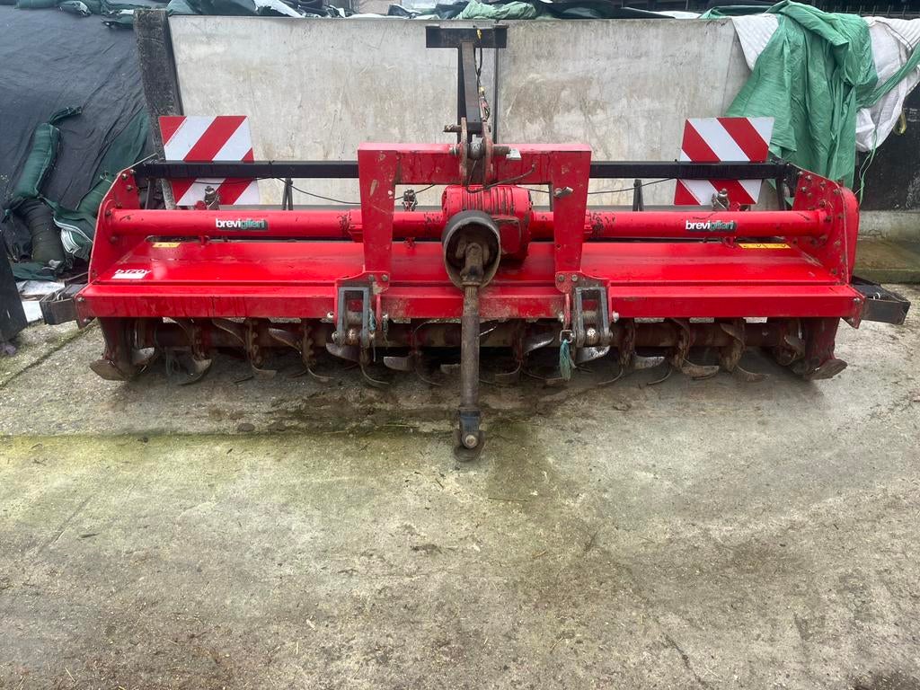 Frees breviglieri, Ophalen