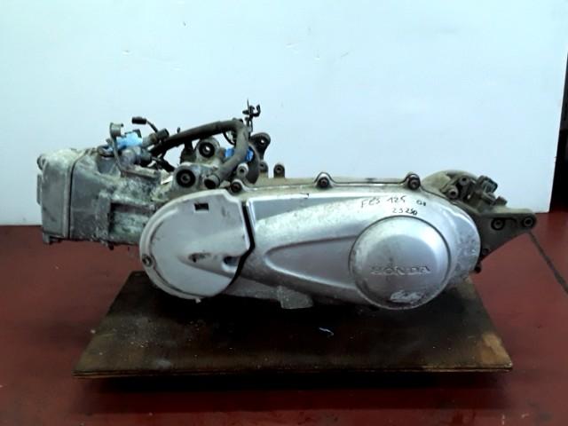 FES125 Silverwing 2007 - 2017 Honda Motorblok D1-35173