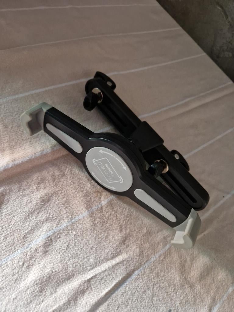 Auto tablethouder, Ophalen