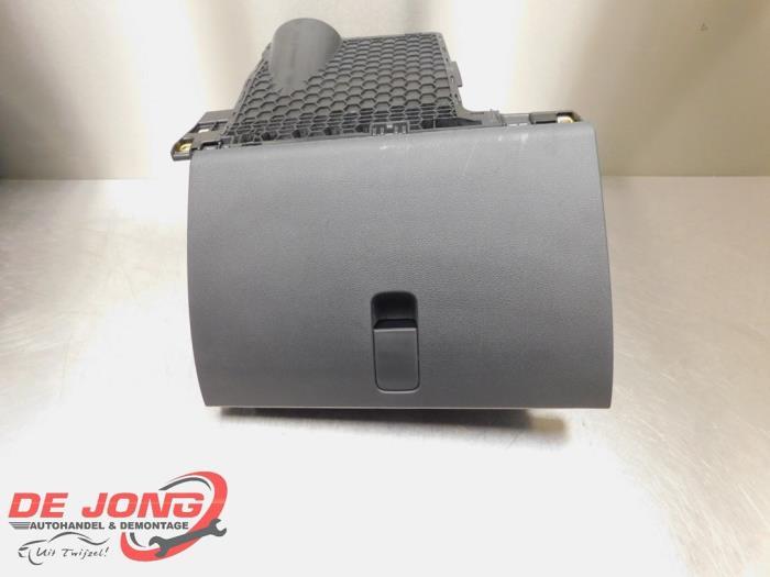 Dashboardkastje van een Skoda Fabia, Gebruikt, -, -, Ophalen of Verzenden