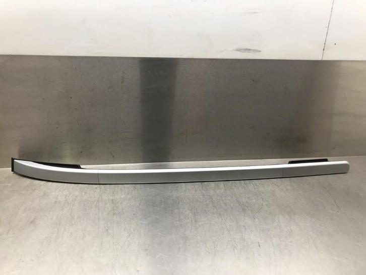 BARRE DE TOIT DROIT Kia Stonic (YB) (01-2017/-), Autos : Pièces & Accessoires, Carrosserie & Tôlerie, Kia, Droite, Utilisé