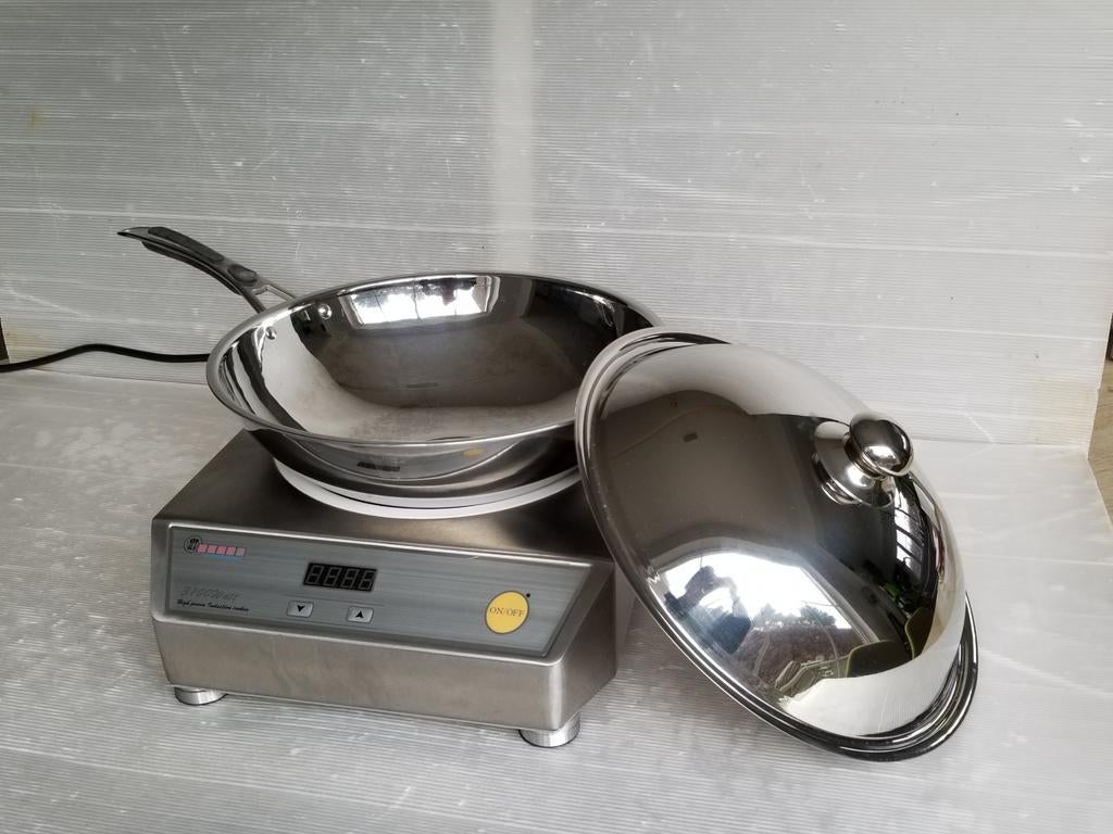Cuisinière à induction avec poêle à wok convexe (nouvelle), Neuf, Classe énergétique A ou plus économe, Enlèvement, Induction