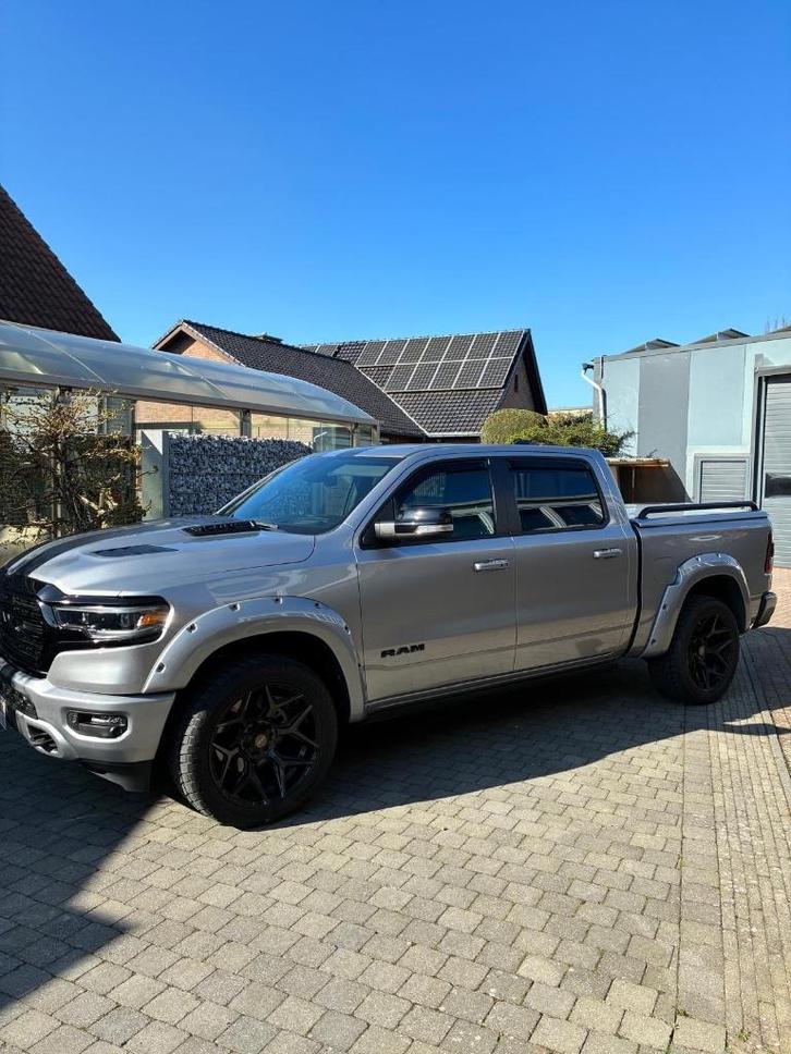 Dodge Ram 1500 limited night bullet, Auto's, Dodge, Particulier, RAM 1500, 360° camera, 4x4, ABS, Achteruitrijcamera, Adaptive Cruise Control