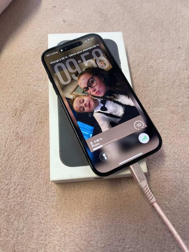 iPhone 16 – 128 Go – Prix réduit, Télécoms, Téléphonie mobile | Apple iPhone, Utilisé, 128 GB, Avec simlock (verrouillage SIM)