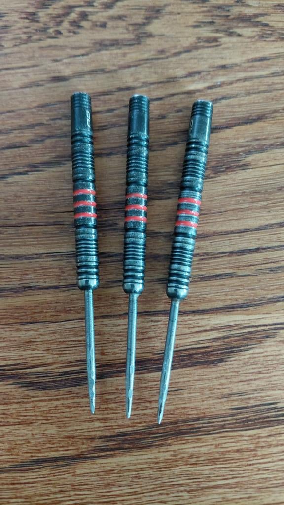 Red dragon milano 24g, Sport en Fitness, Darts, Ophalen of Verzenden