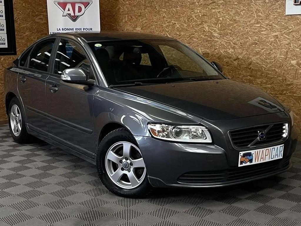 Volvo S40 1.6d * Regul. * Cuir élec. *, Cuir, 6 portes, Entreprise, Noir