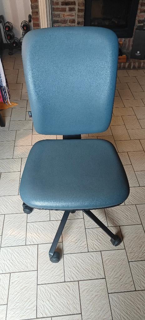 Chaise de bureau à roulettes - réglable - comme neuve, Maison & Meubles, Chaises de bureau, Comme neuf, Chaise de bureau, Bleu
