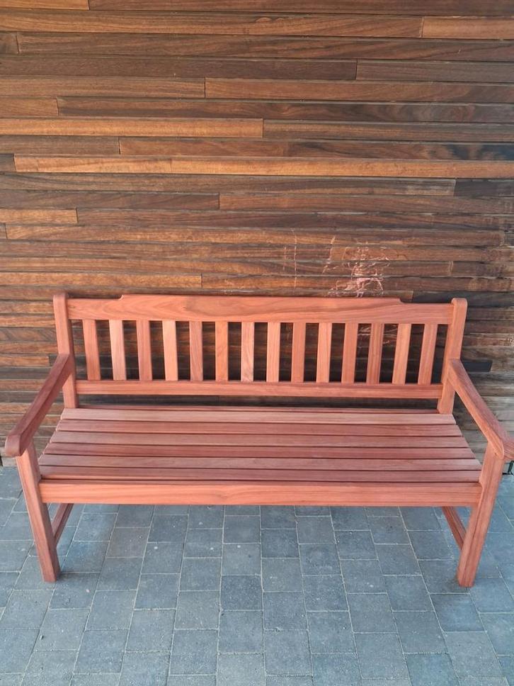 Tuinbank van padouk, lengte 1.55M, Tuin en Terras, Tuinbanken, Nieuw, Hout, Ophalen