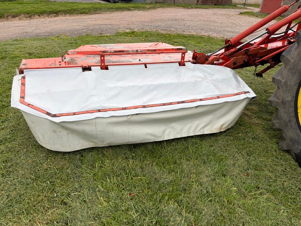 Faucheuse Kuhn FC 240P, Articles professionnels, Agriculture | Outils, Enlèvement, Autre, Autres types