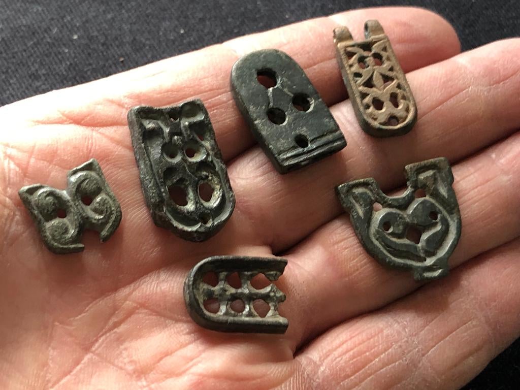 GOTISCH - MEROVINGISCHE brons applieken SYMBOLEN Bodemvondst, Antiquités & Art, Antiquités | Bronze & Cuivre, Bronze, Enlèvement ou Envoi