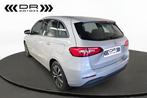 Mercedes-Benz B 180 PARKEERASSISTENT - VERWARMDE ZETELS - C, 0 kg, Argent ou Gris, Euro 6, Entreprise