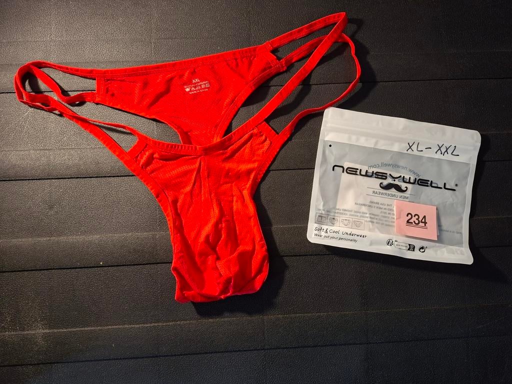 String large rouge pour homme, Envoi