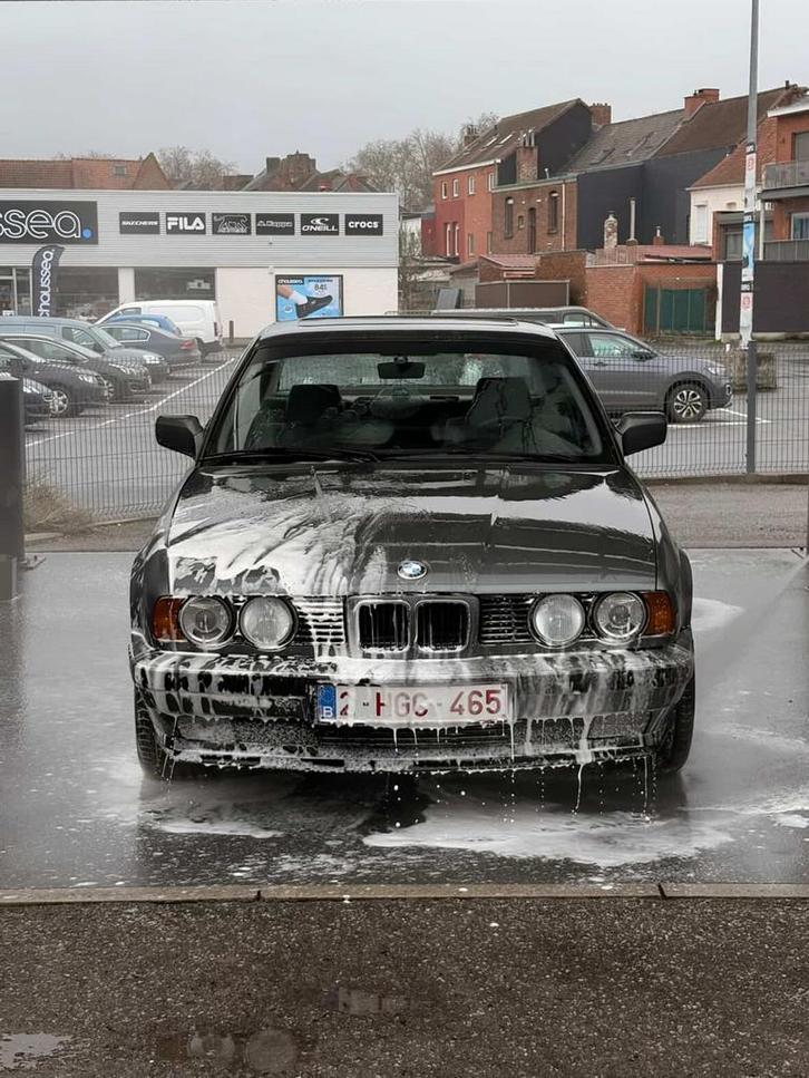 BMW E34 520i – 1988 – 168 000 km – 6 cylindres, Auto's, BMW, 5 Reeks, Open dak, Benzine, Berline, 5 deurs, Handgeschakeld, Zilver of Grijs