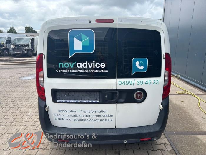 Portière arrière camionnette d'un Fiat Doblo, Autos : Pièces & Accessoires, -, 3 mois de garantie, Utilisé, Porte