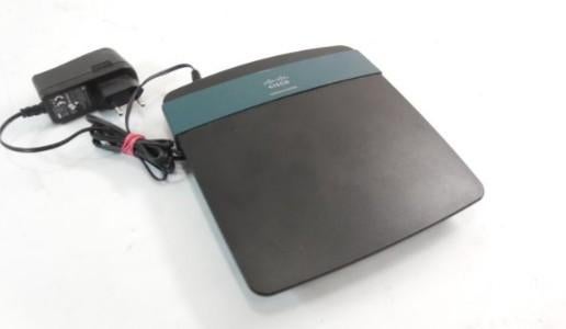 Cisco EA2700 Wifi router, Computers en Software, Ophalen of Verzenden, Gebruikt, Router, Cisco Linksys