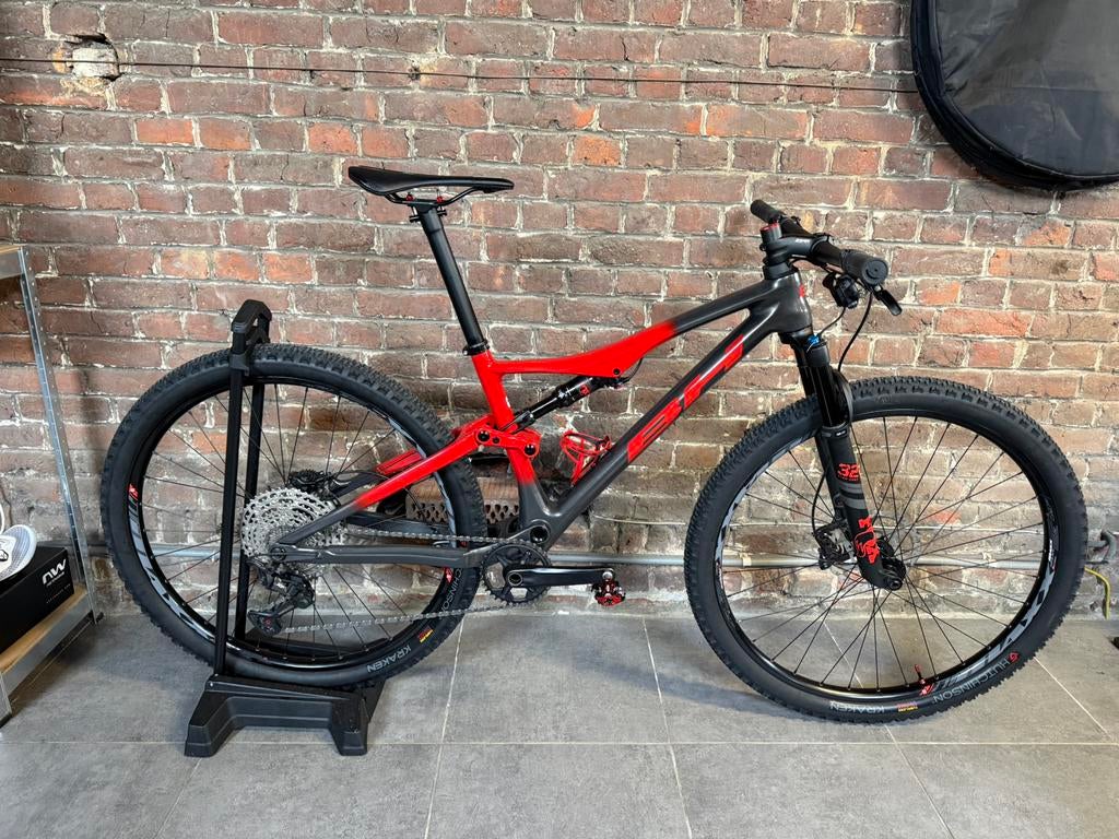 Bh lynx race carbone, Ophalen, Zo goed als nieuw