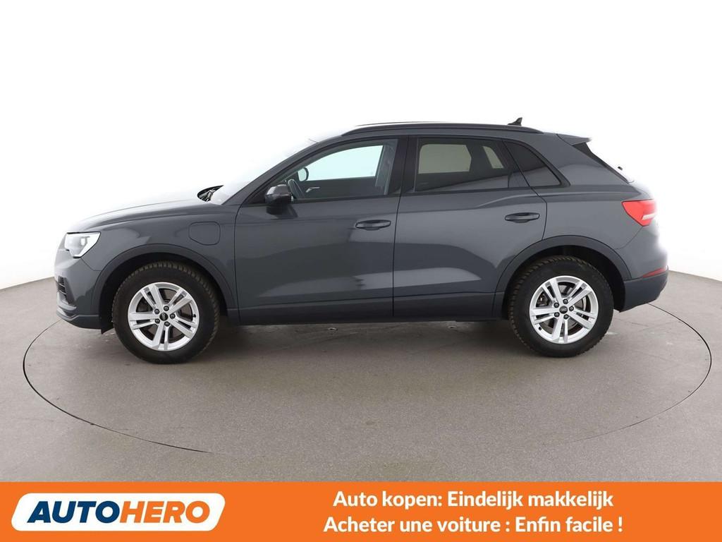 Audi Q3 45 TFSIe (bj 2023, automaat), 245 pk, Stof, Gebruikt, 31 g/km