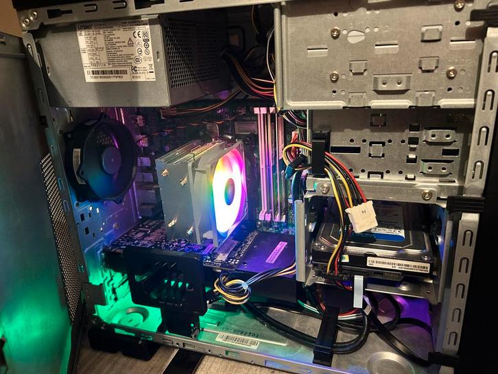 PC Gamer Urgent Sale 170€, Computers en Software, Desktop Pc's, Zo goed als nieuw, 3 tot 4 Ghz, HDD, 16 GB, Met videokaart, Gaming