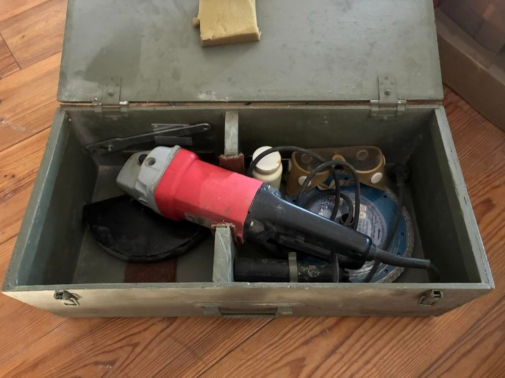 Haakse slijper met diamantschijf, Ophalen, Gebruikt, 1000 watt of meer