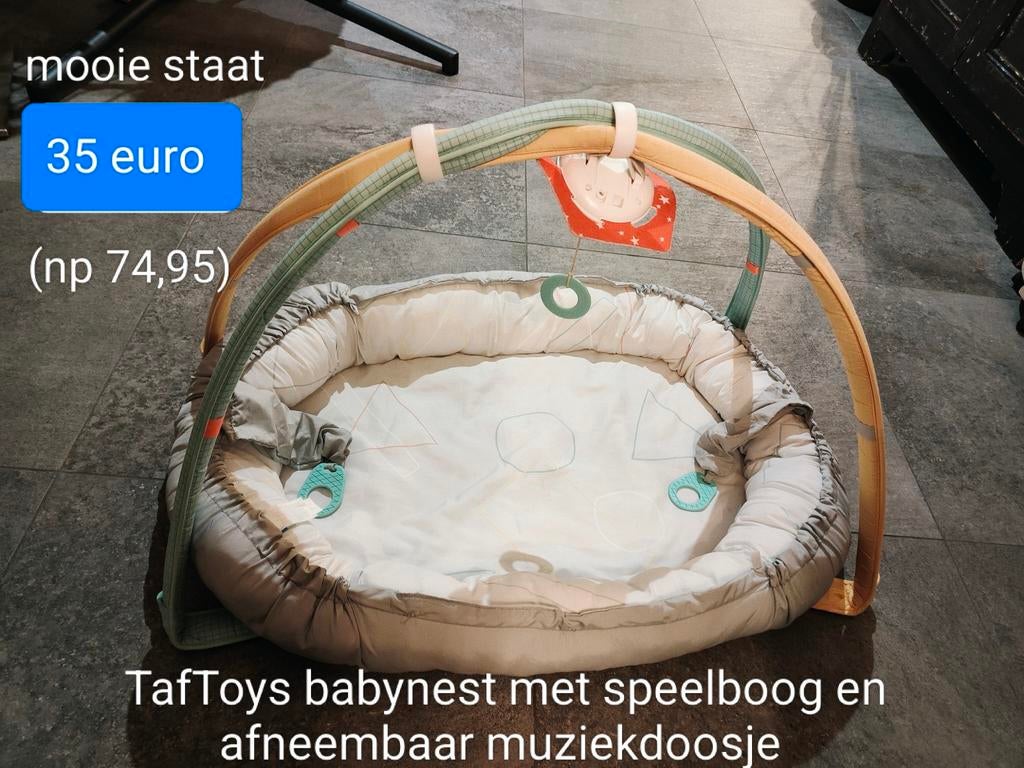 babynestje met afneembare speelboog, Ophalen, Zo goed als nieuw, Overige typen