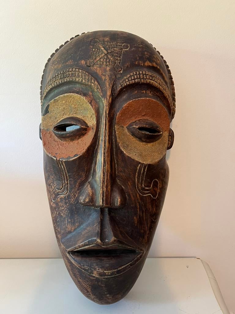 Masque anthropomorphe de style "Grands Lacs" (Rwanda 1997), Antiek en Kunst, Ophalen of Verzenden