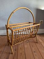 Étagère à livres et porte-journaux du milieu du siècle, Enlèvement ou Envoi, Utilisé