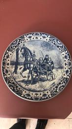 Bord blauw delft, Ophalen