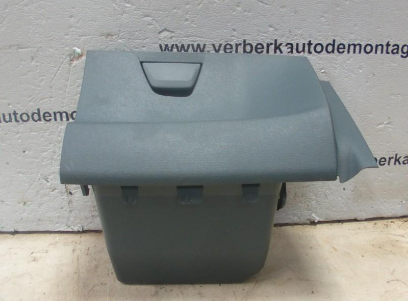 COMPARTIMENT A GANTS Ford Ka II (735463670), Autos : Pièces & Accessoires, Info@VerberkAutodemontage.nl, Nijverheidstraat 1a 1a
5405 AJ  UDEN, NL