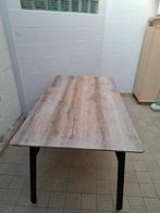 Table avec plateau en bois, Enlèvement