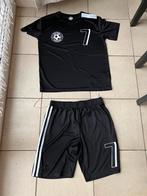 Nieuw zwart / wit voetbal pakje - Maat 158 / 164, Ophalen of Verzenden, Nieuw, Jongen, Sport- of Zwemkleding
