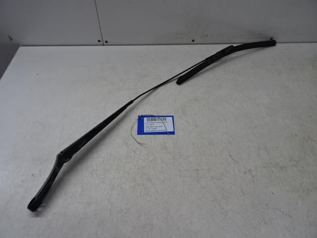 BRAS ESSUIE-GLACE AVANT DROIT Caddy Combi III (2KB,2KJ), Autos : Pièces & Accessoires, Vitres & Accessoires, Volkswagen, Utilisé