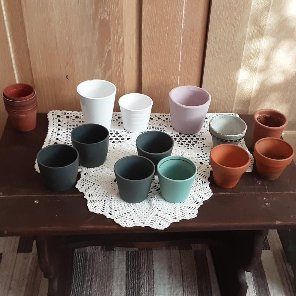 12 mini bloempotjes 0,50€/st, 5€ alles +8 kweekpotjes gratis, Ophalen of Verzenden