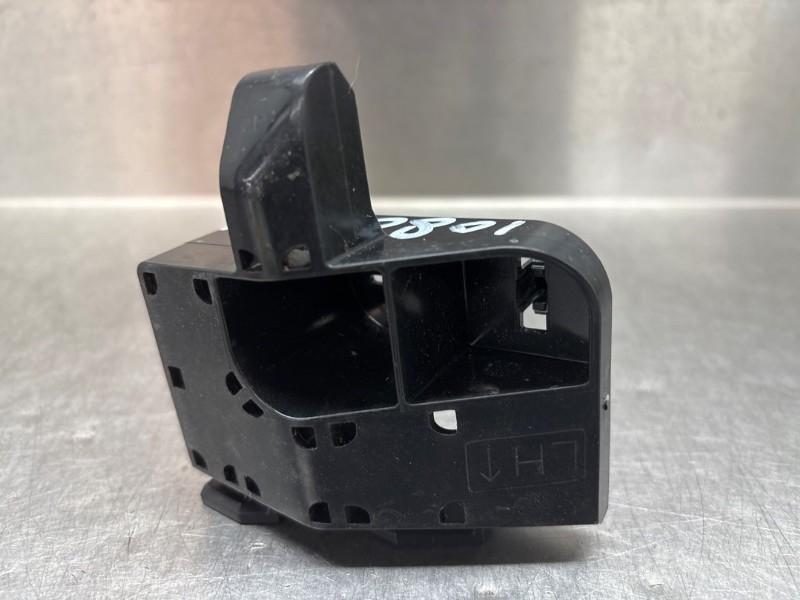 BUMPERSTEUN LINKS ACHTER Nissan Leaf (ZE1) (|852295SH0A|), Gebruikt, Nissan