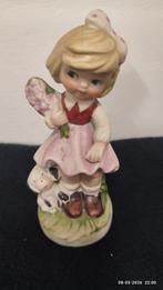 Meisjesbeeld met hondje, is hand beschilderd., Enlèvement ou Envoi, Comme neuf, Humain