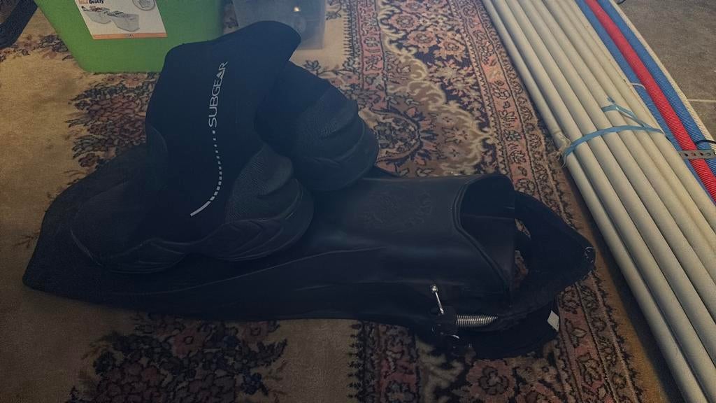 Buiten duik vinnen en botjes 43, Watersport en Boten, Ophalen, Zo goed als nieuw