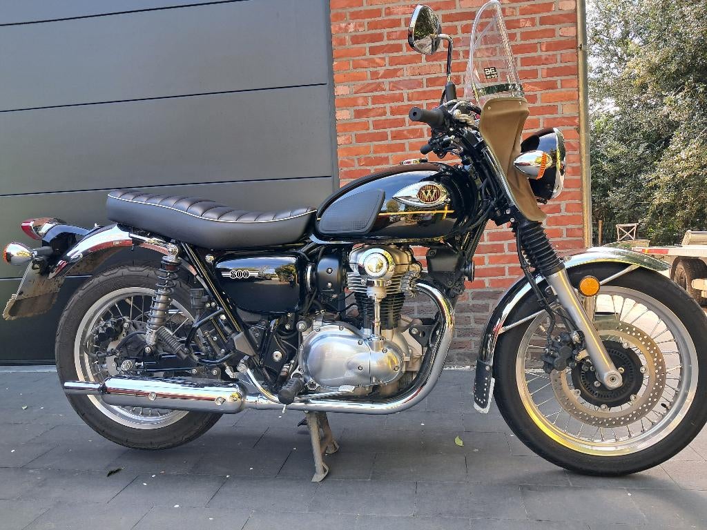 Kawasaki w 8oo, Motoren, Motoren | Kawasaki, 2 cilinders, Occasion, Particulier, Handgeschakeld