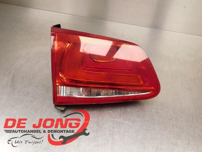 Feu arrière gauche d'un Volkswagen Touareg, Volkswagen, -, 3 mois de garantie, Utilisé