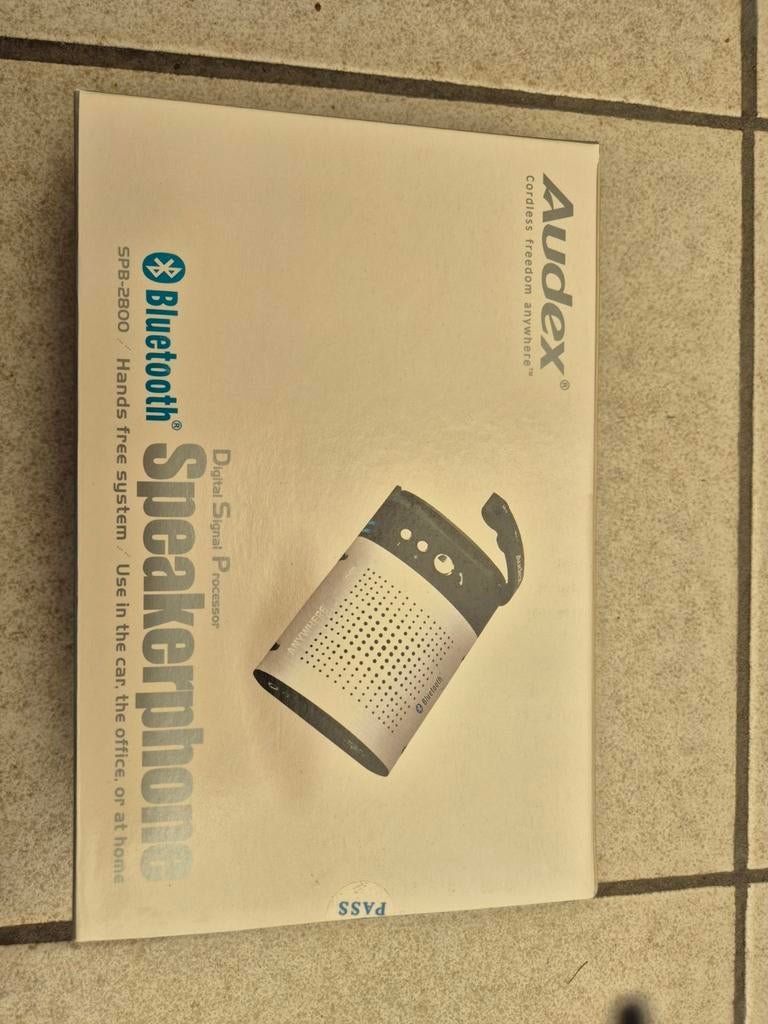 Draagbare Bluetooth luidspreker met microfoon, Computers en Software, Netwerk switches, Ophalen