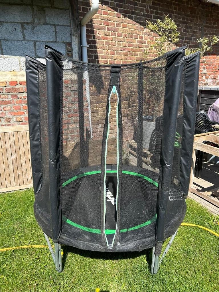 Trampoline voor kinderen, Ophalen