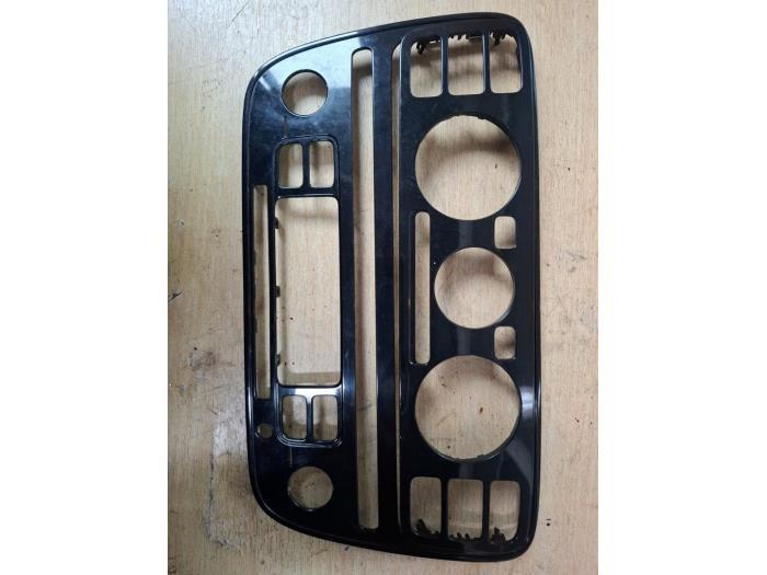 Bande décorative de tableau de bord d'un Volkswagen UP, Autos : Pièces & Accessoires, Tableau de bord & Interrupteurs, Volkswagen